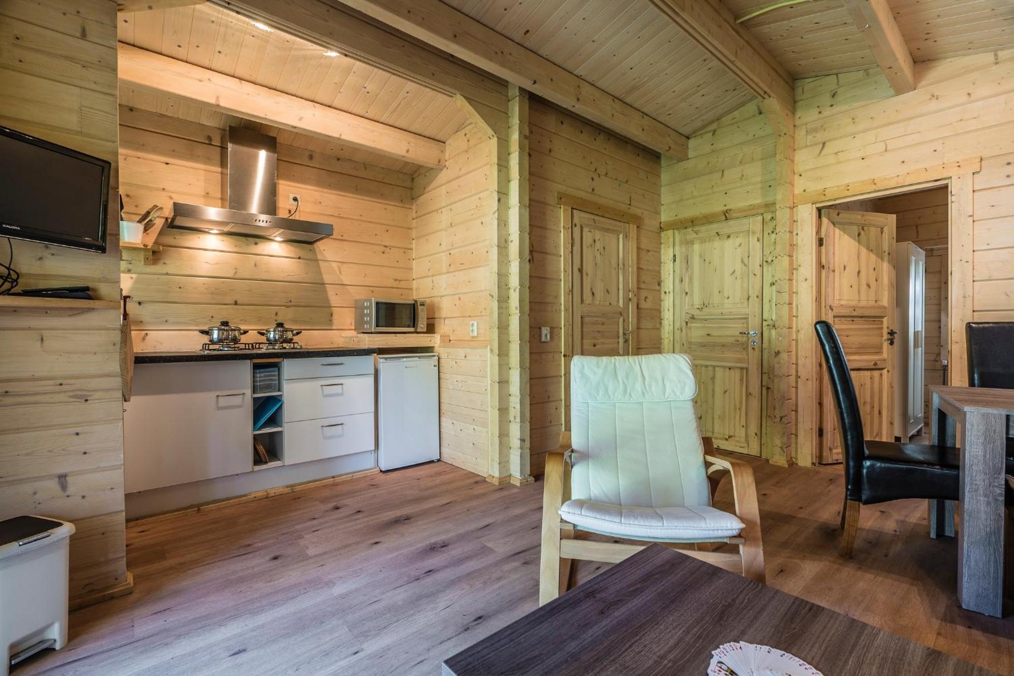 Camping Het Bosbad Emmeloord Cameră foto